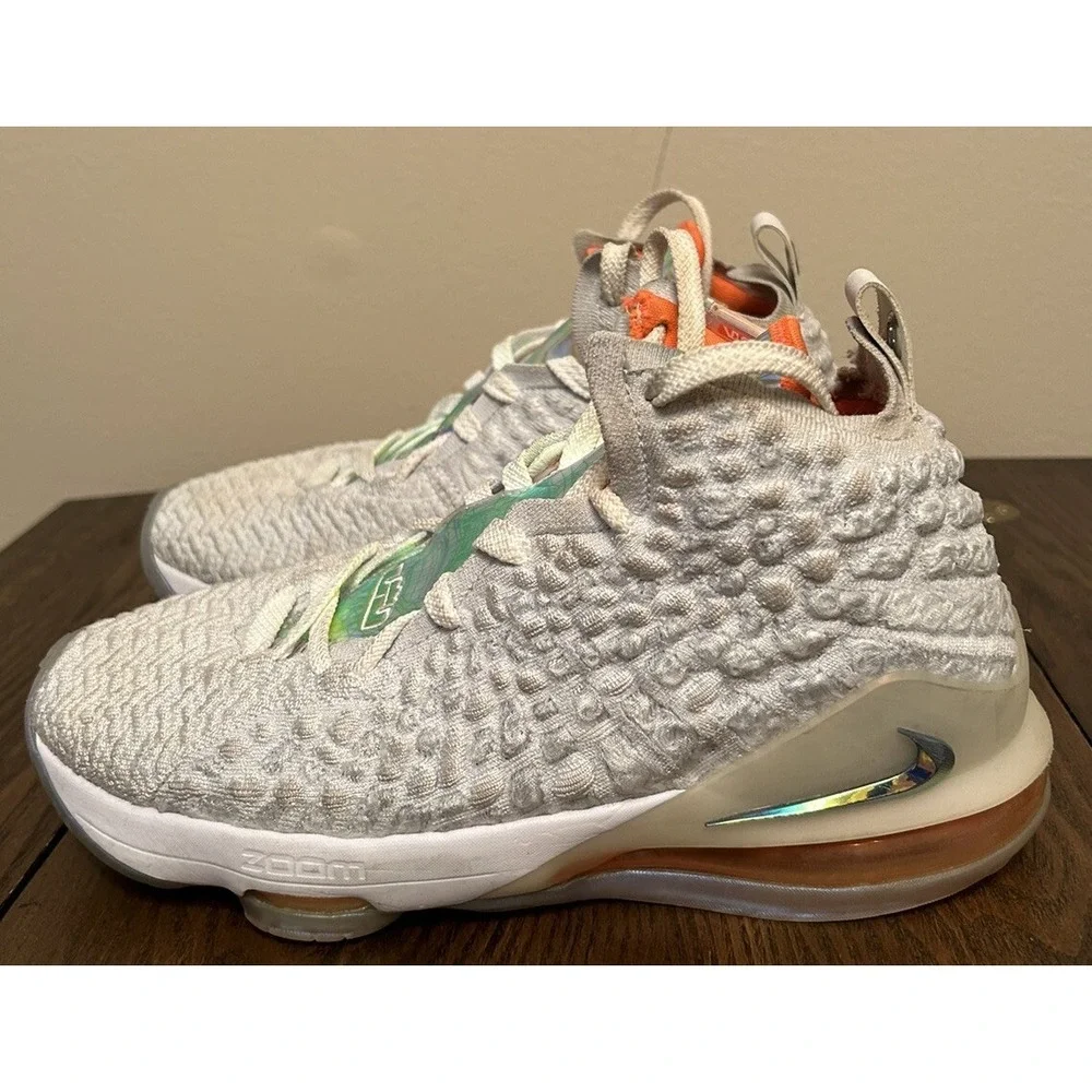 Nike LeBron XVII 17 Limited Future Air‎ Size 7Y Unisex Pre-owned